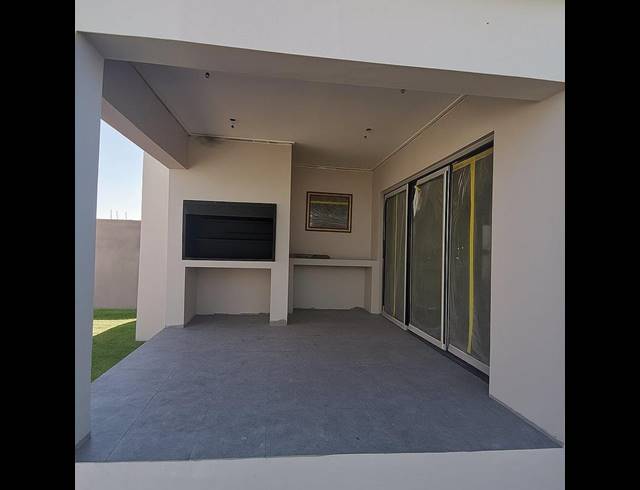 3 BEDROOM PROPERTY TO RENT IN BRACKEN HEIGHTS